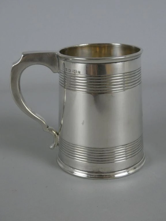Verzilverd bierpul met gravure en keuren - foto 3