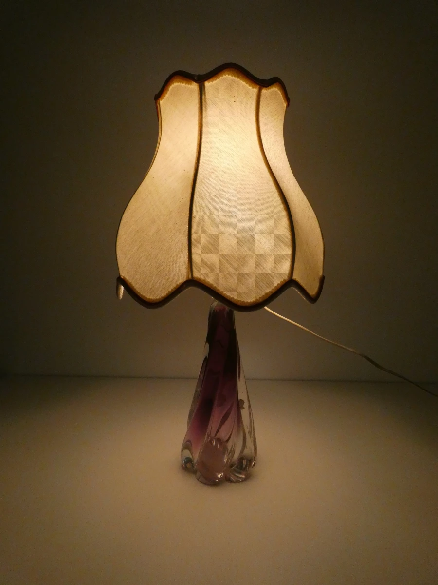Decoratieve tafellamp met paarse glazen voet – Val Saint-Lambert - foto 13