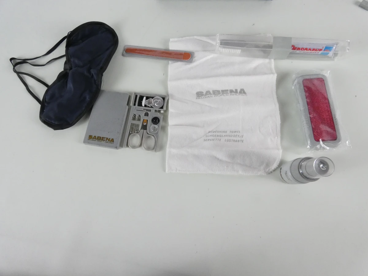 Sabena verzamelset met accessoires en porseleinen schaaltjes - foto 11