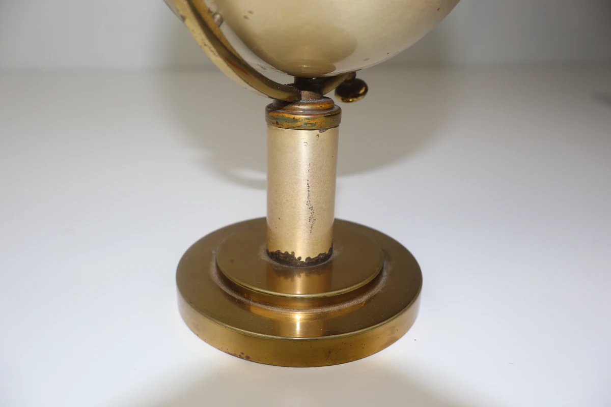 Wereldbol Sigarettenhouder met Telescopisch Mechanisme - foto 4