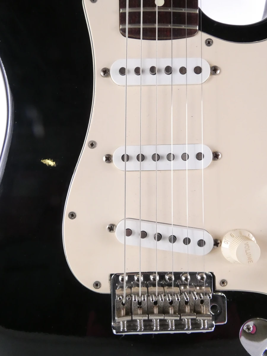 Fender American Standard Stratocaster (USA, 2003) – Black – Echte Player's Guitar! - foto 4
