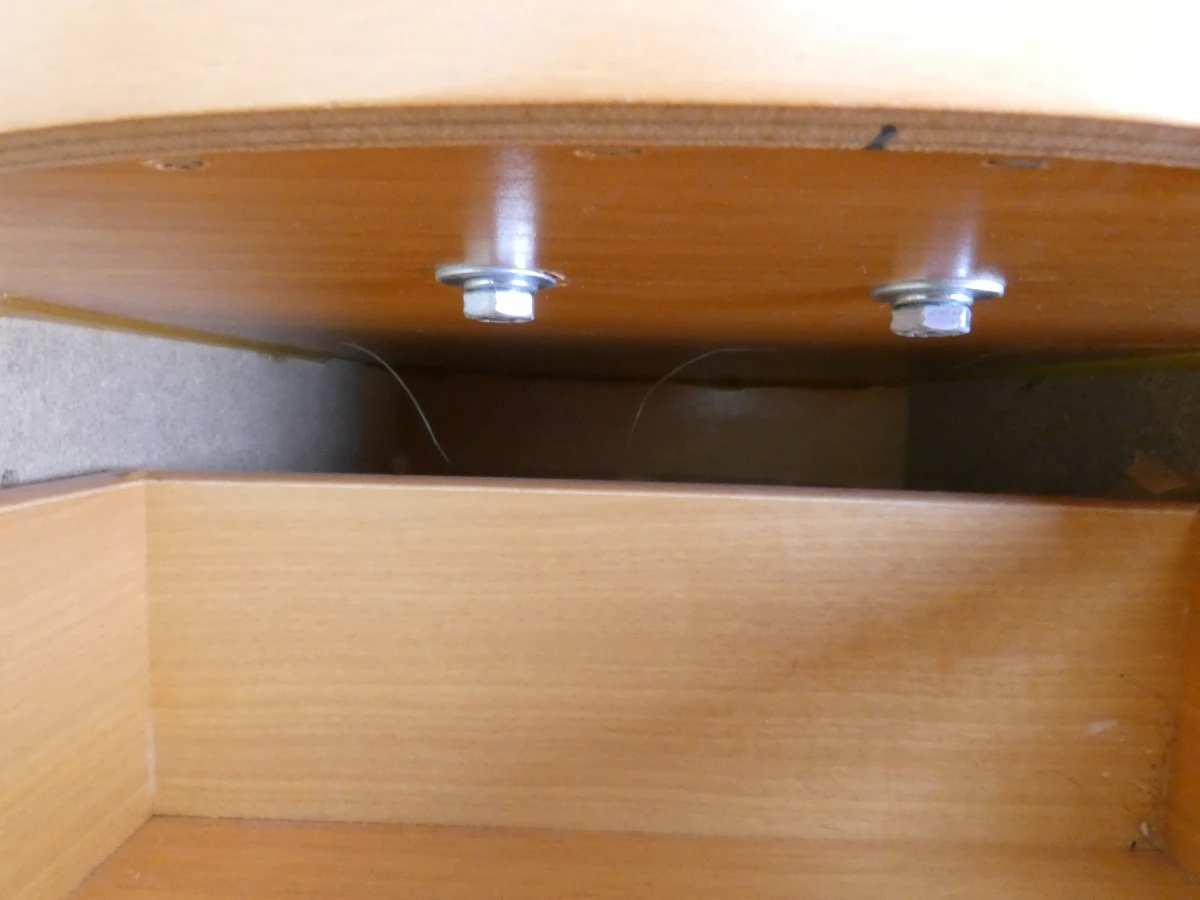 Set van 2 Hülsta Primo DC Ronde Design Nachtkastjes op Wieltjes - foto 17