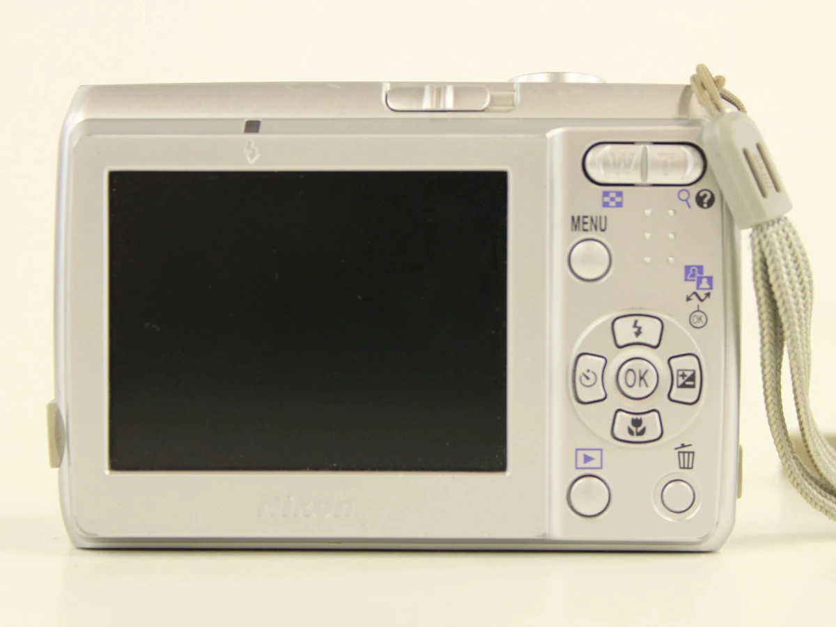 Digitale Nikon Coolpix L1 camera met tas en SD-kaart - foto 4