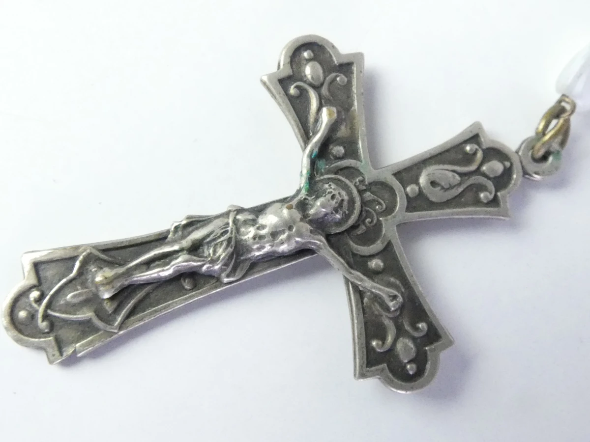 Boek Kloosters en Kloosterorden met religieuze kettingen en rozenkransen - foto 19