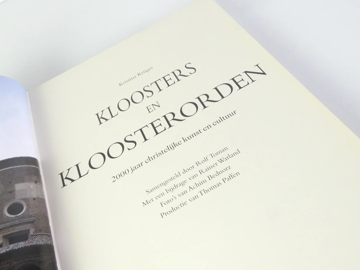Boek Kloosters en Kloosterorden met religieuze kettingen en rozenkransen - foto 35