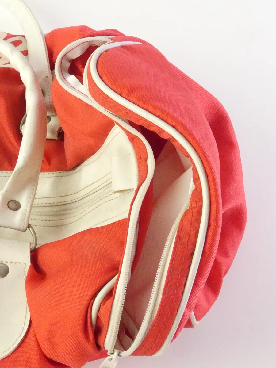 Rode Coca-Cola sporttas met witte accenten - foto 8