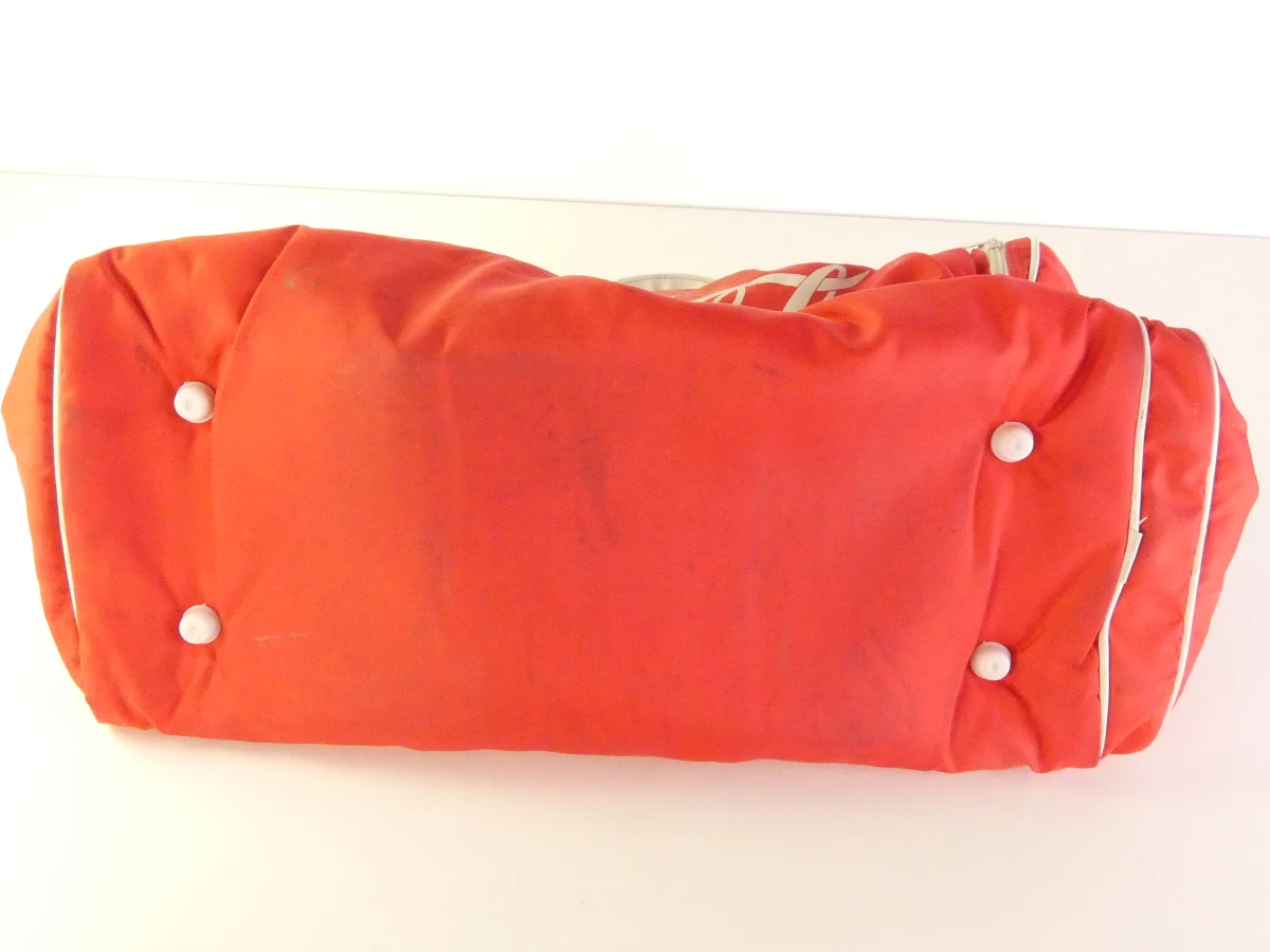 Rode Coca-Cola sporttas met witte accenten - foto 12