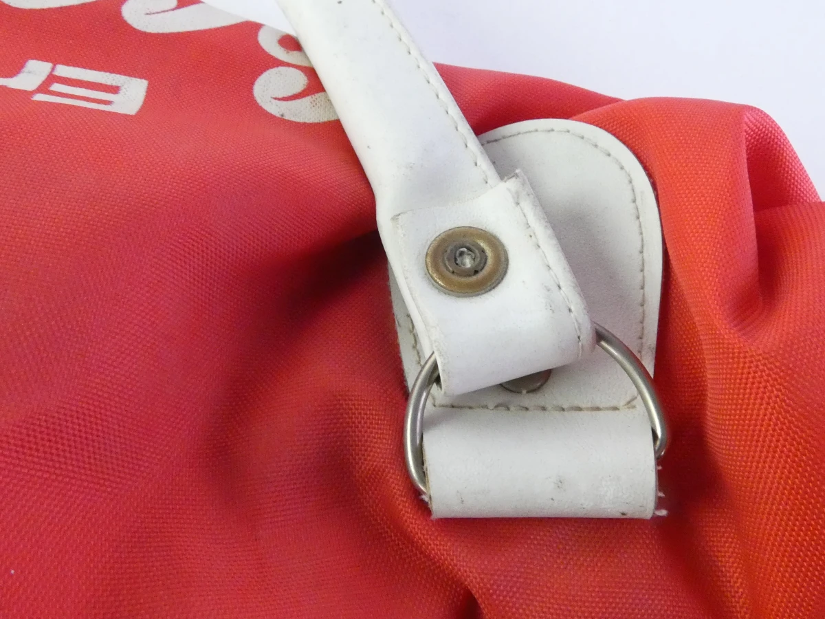 Rode Coca-Cola sporttas met witte accenten - foto 18