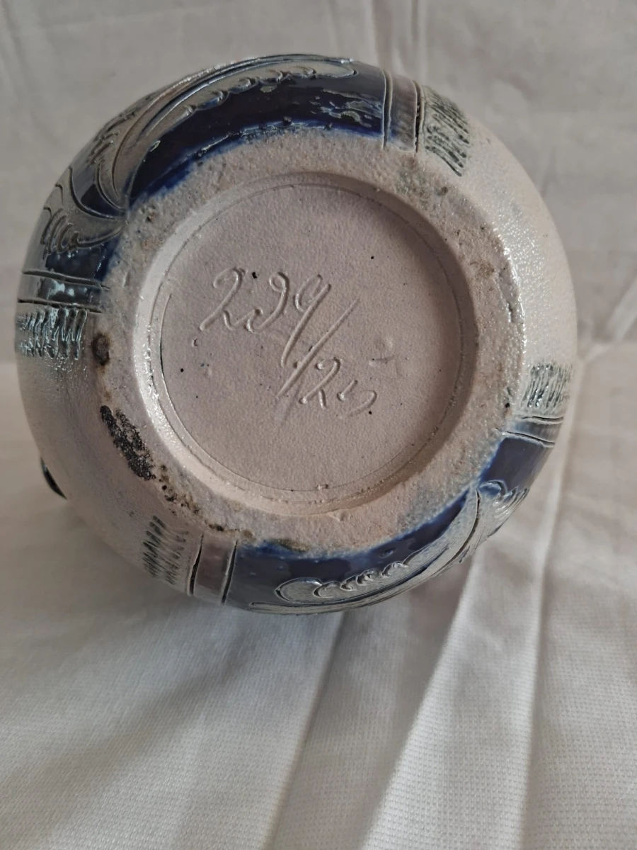 Decoratieve keramieken kan met reliefdecoratie - foto 4
