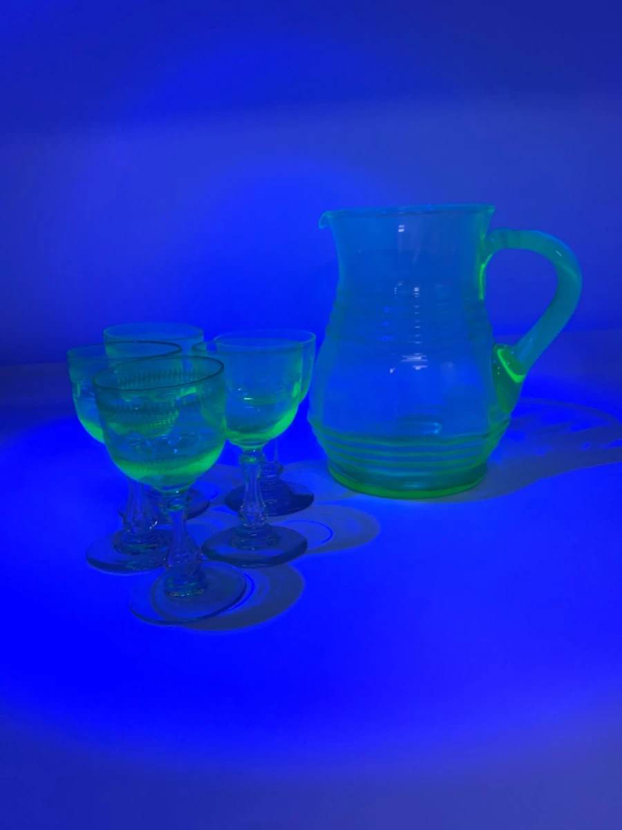 Set 5 uranium glazen en 1 karaf - foto 2
