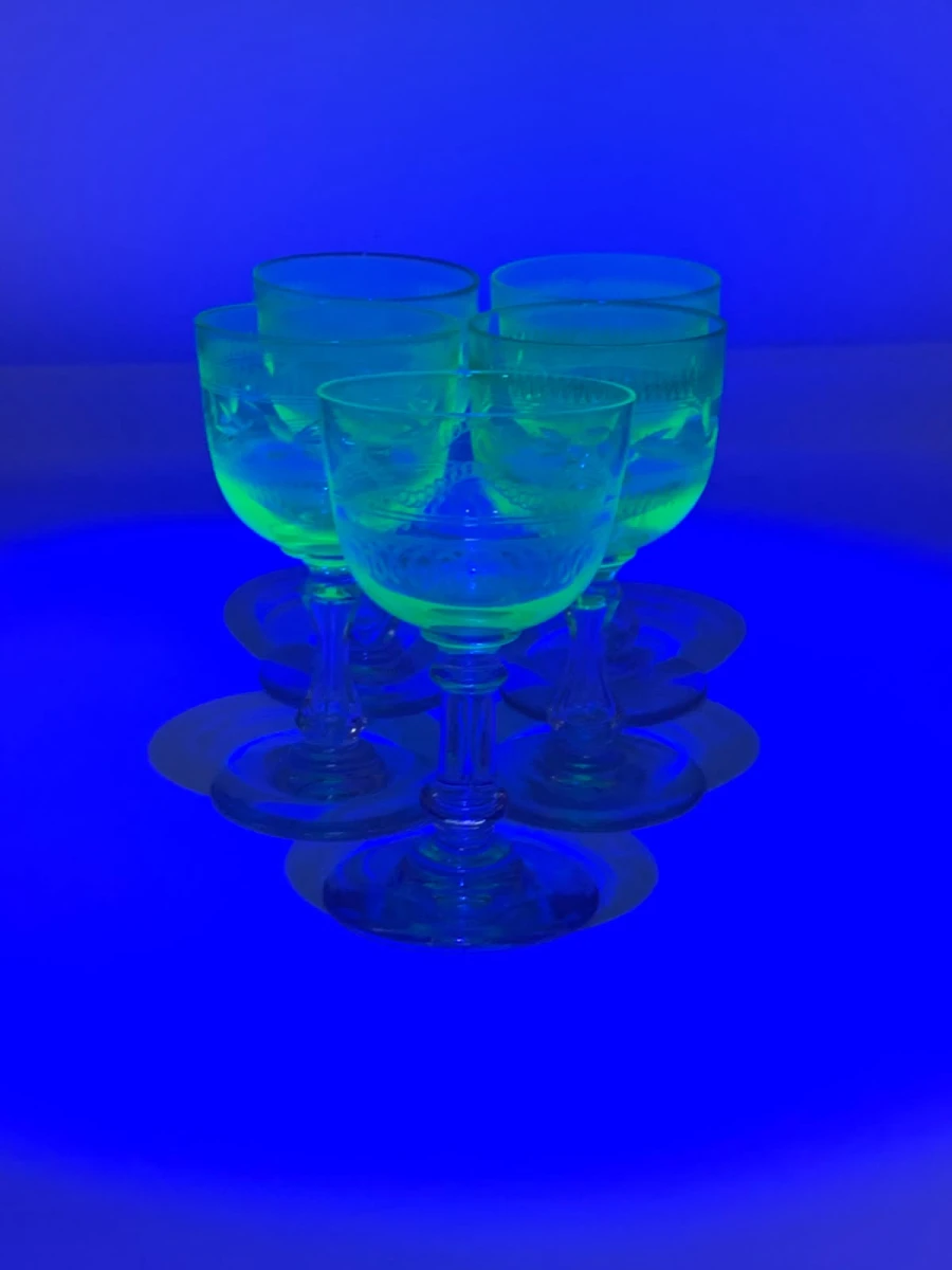 Set 5 uranium glazen en 1 karaf - foto 4