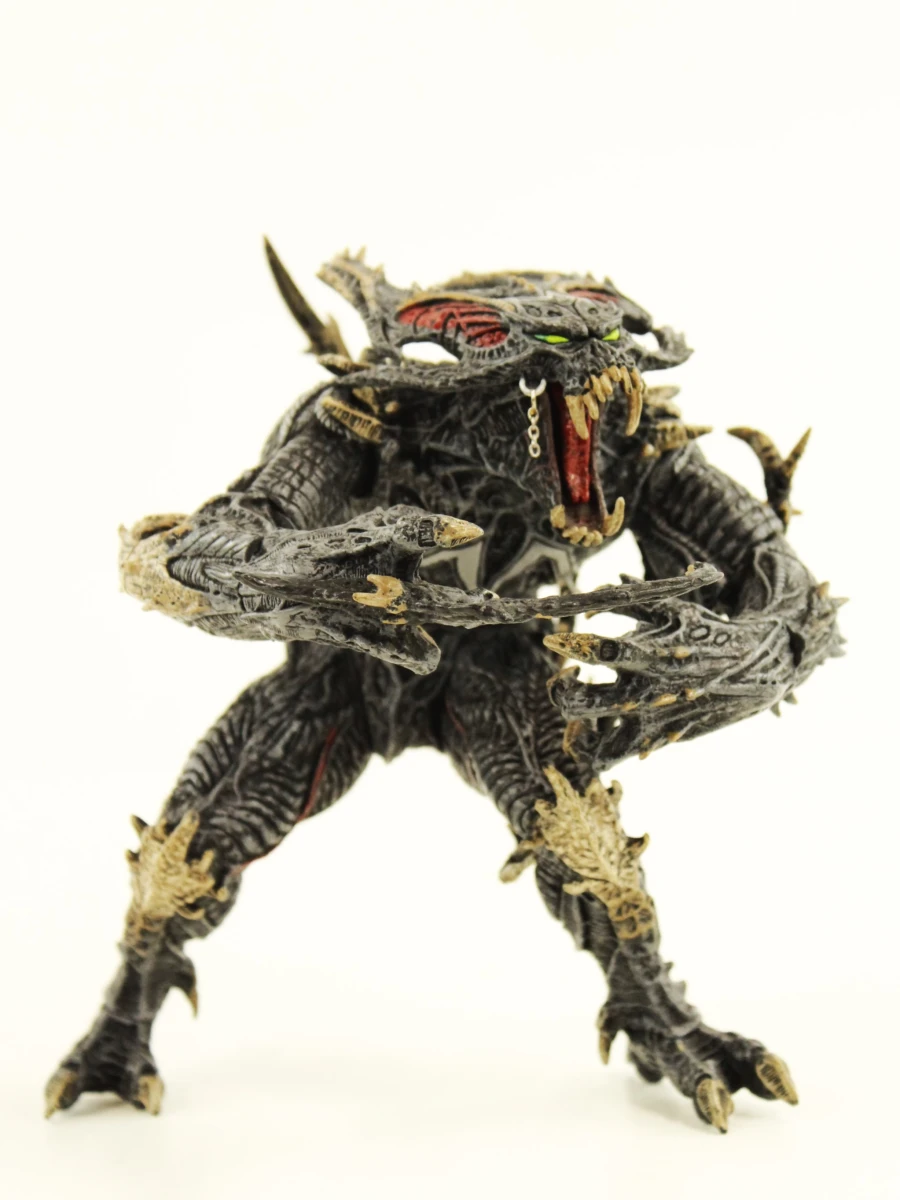 4 Sciencefiction / Horror Actiefiguren (McFarlane & NECA) - foto 2
