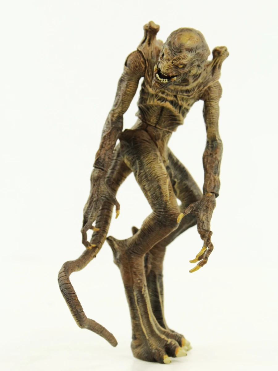 4 Sciencefiction / Horror Actiefiguren (McFarlane & NECA) - foto 6