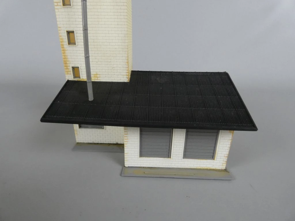 Modelbouw set treinstation Rheden en fabriek schaal H0 - foto 6
