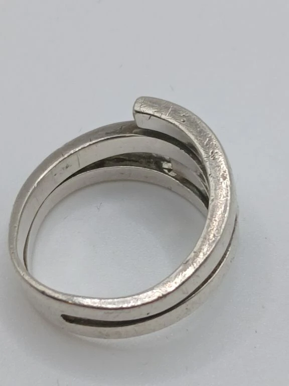 Zilveren ring met spiraalvorm en 925 keurmerk - foto 3