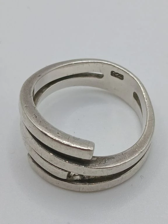Zilveren ring met spiraalvorm en 925 keurmerk - foto 2