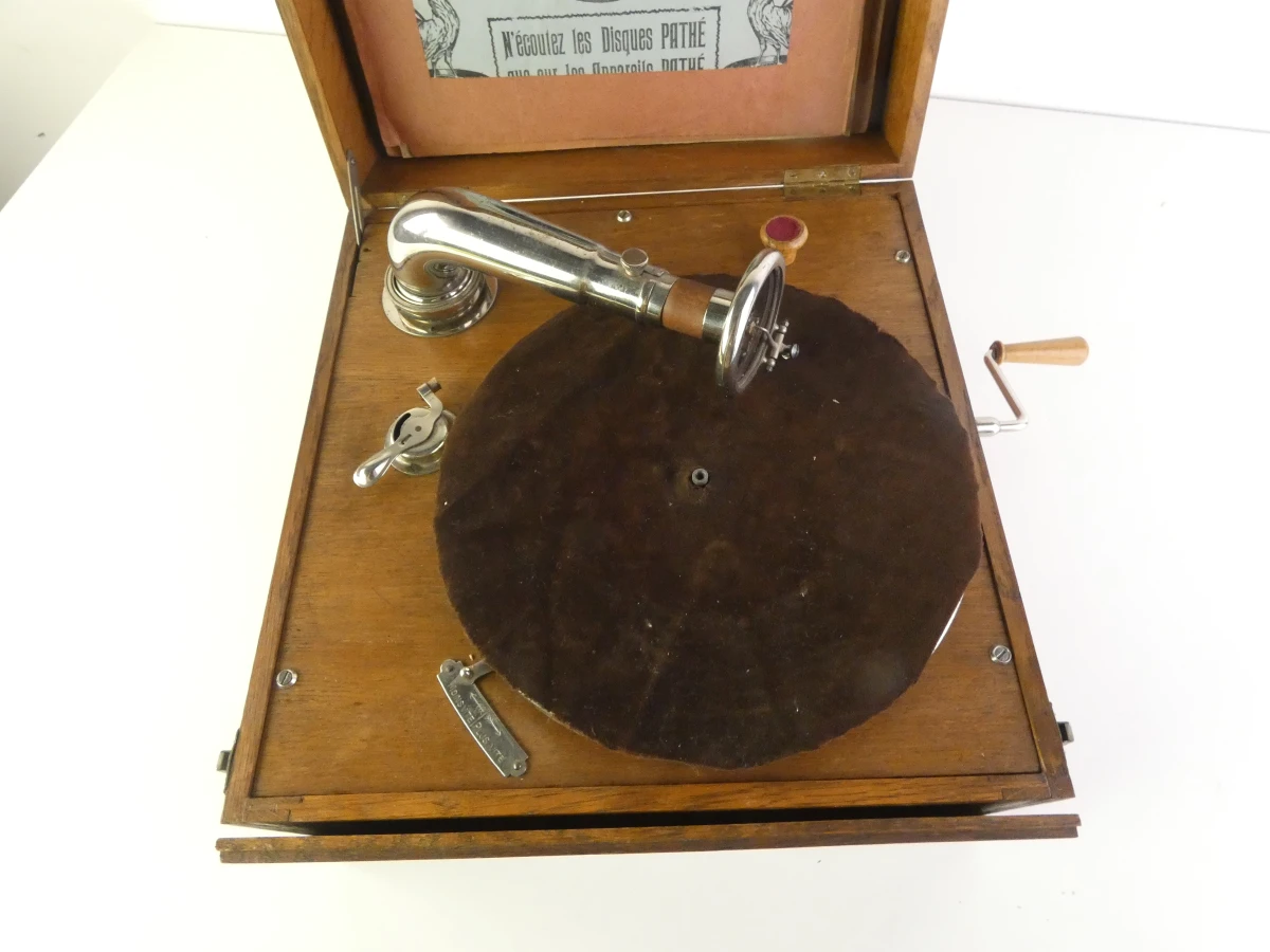 Nostalgische Pathé grammofoon 1900-1930 met platen - foto 21