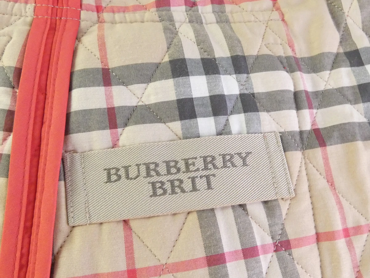 Burberry Brit - gewatteerde damesjas met bijpassend tasje portemonnee - foto 12