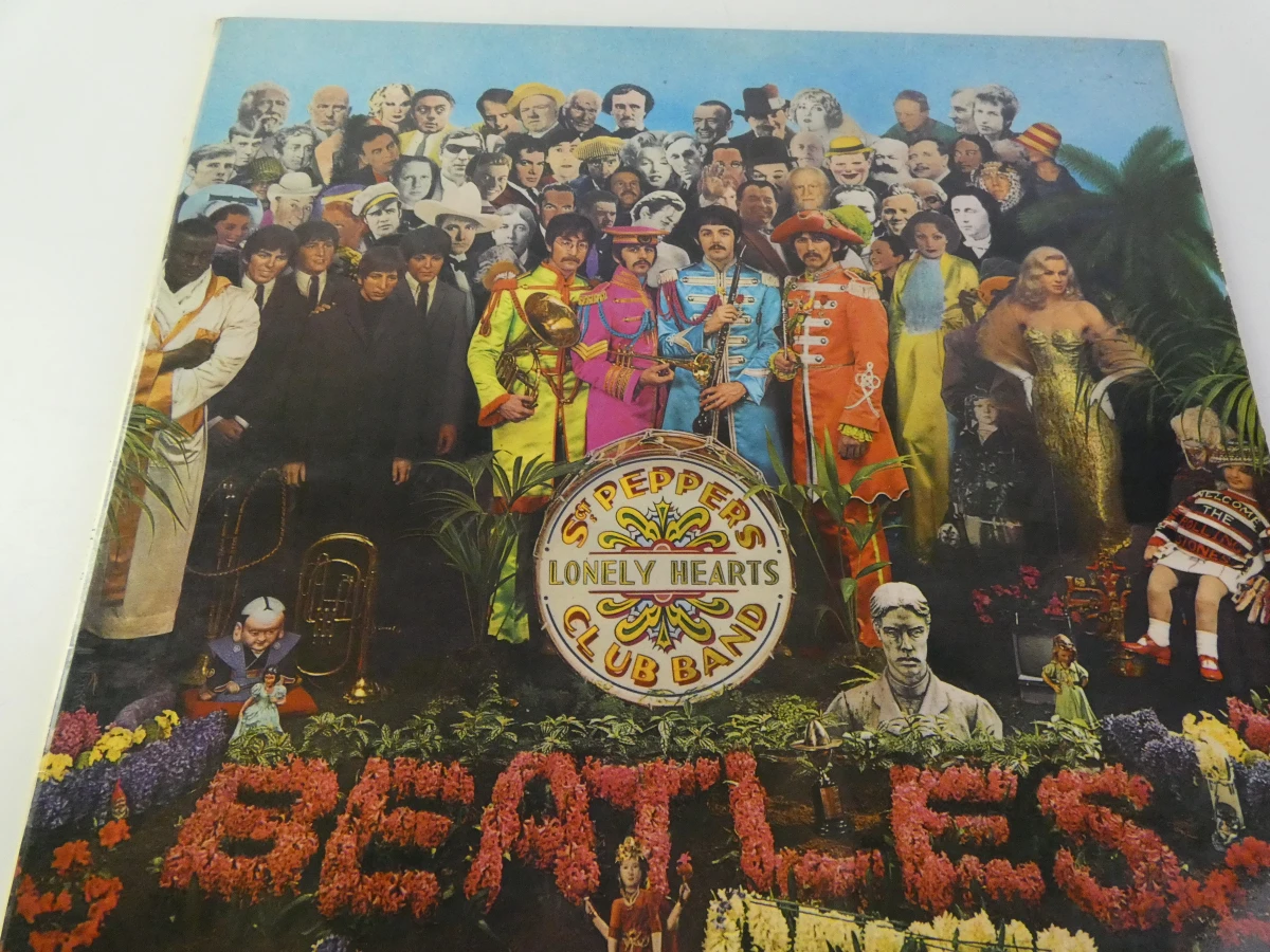 The Beatles - Sgt. Pepper's Lonely Hearts Club Band vinylplaat - foto 2
