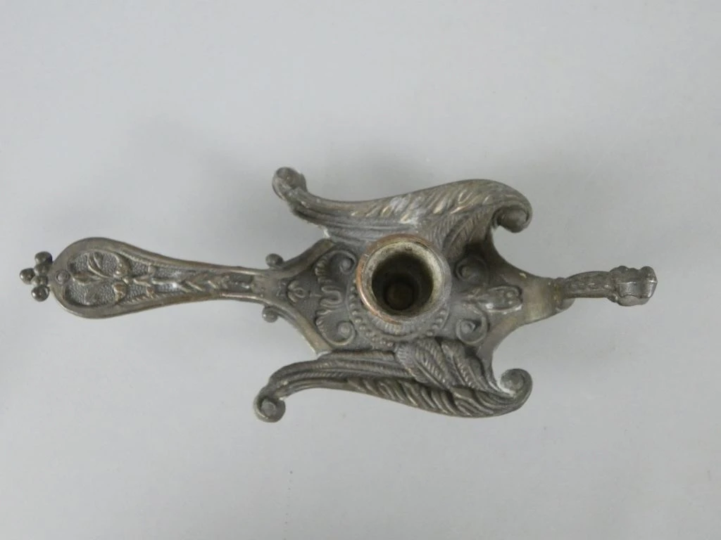 Metalen kandelaar met handvat, Made in Italy - foto 2