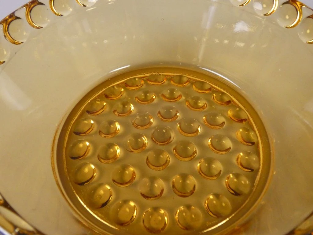 Set amberkleurige glazen kom en bord met bubbeldesign - foto 3