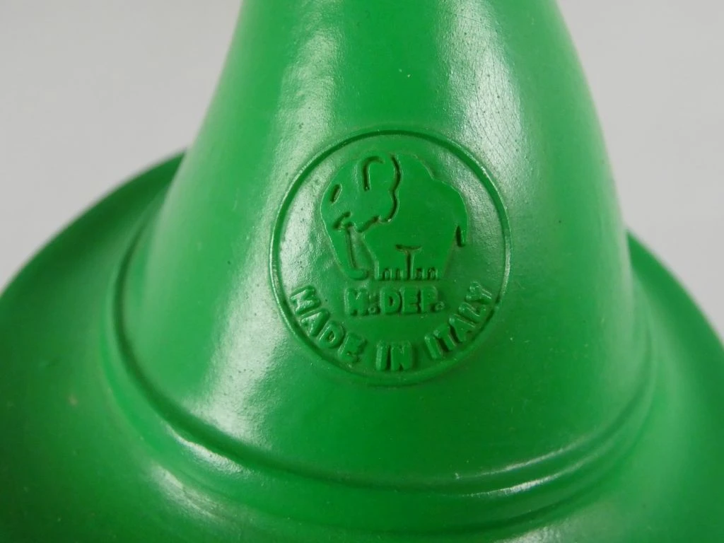 Vintage plastic beeldje van een jongen met groene hoed - foto 6