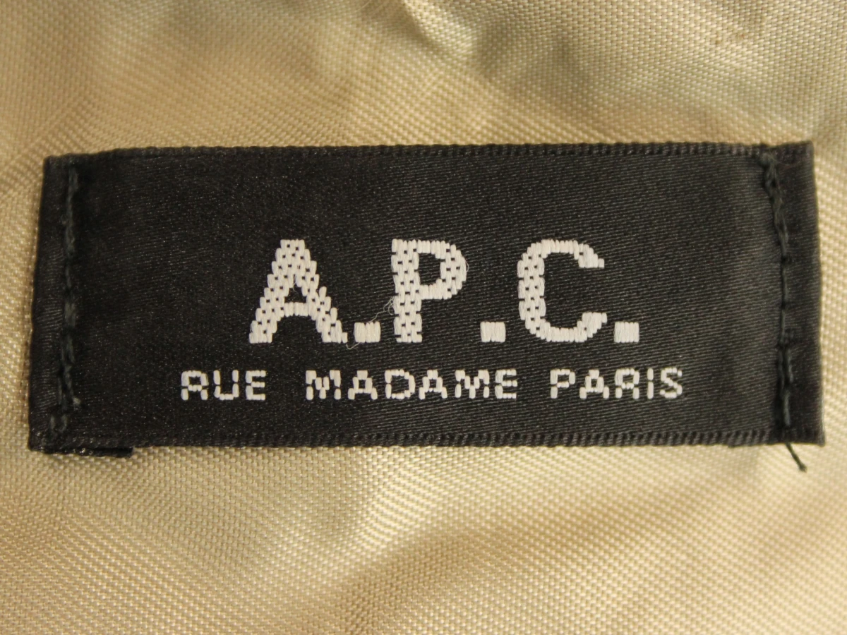 A.P.C. sjaal in luipaardprint met drukknoop in konijnenbond - foto 6