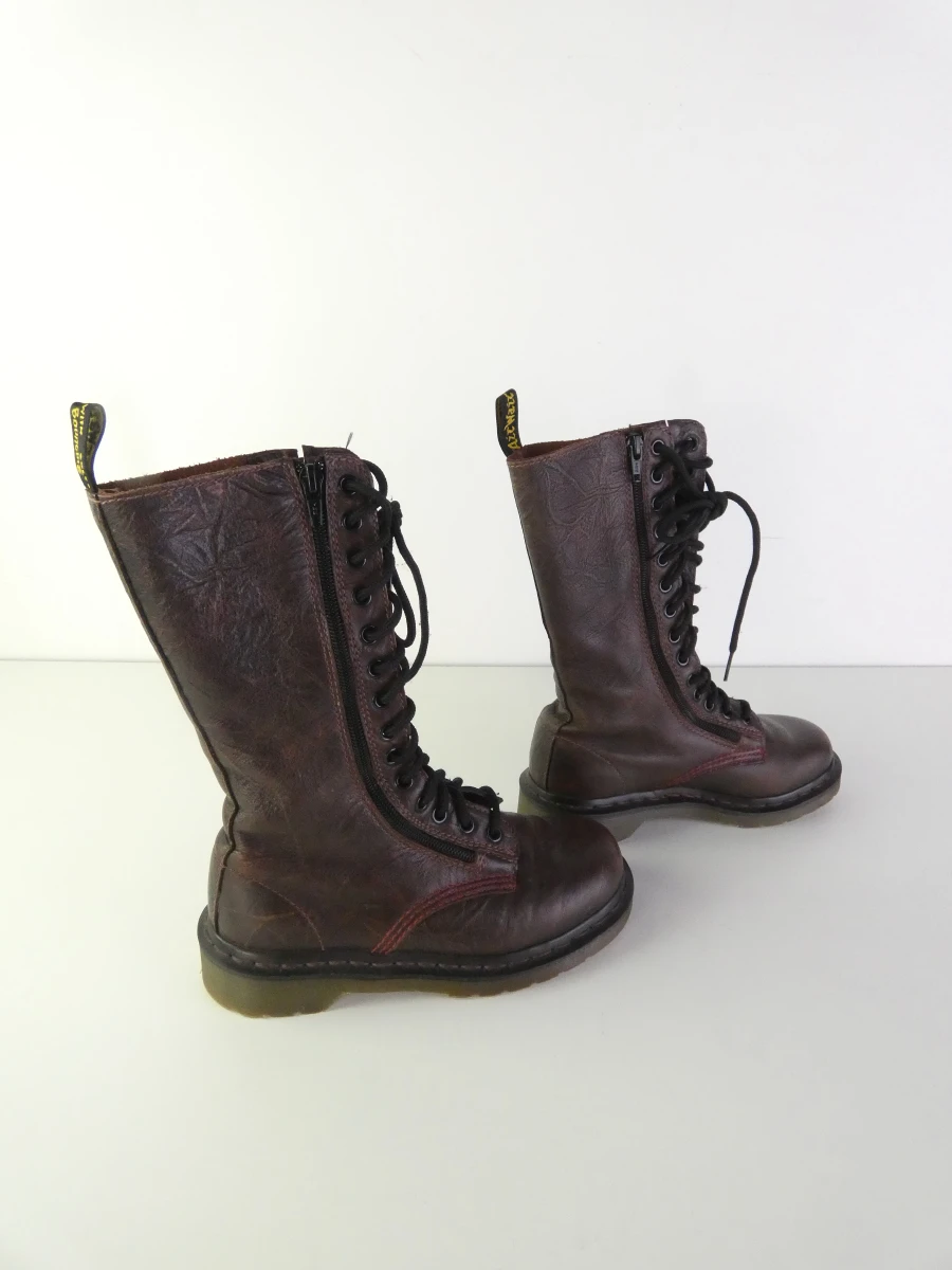 Leren veterlaarzen Dr. Martens, model 9733 - foto 2