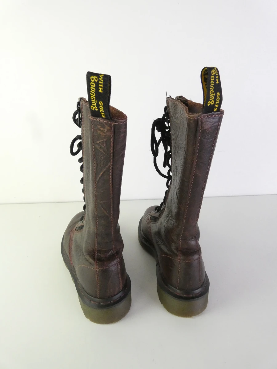 Leren veterlaarzen Dr. Martens, model 9733 - foto 3