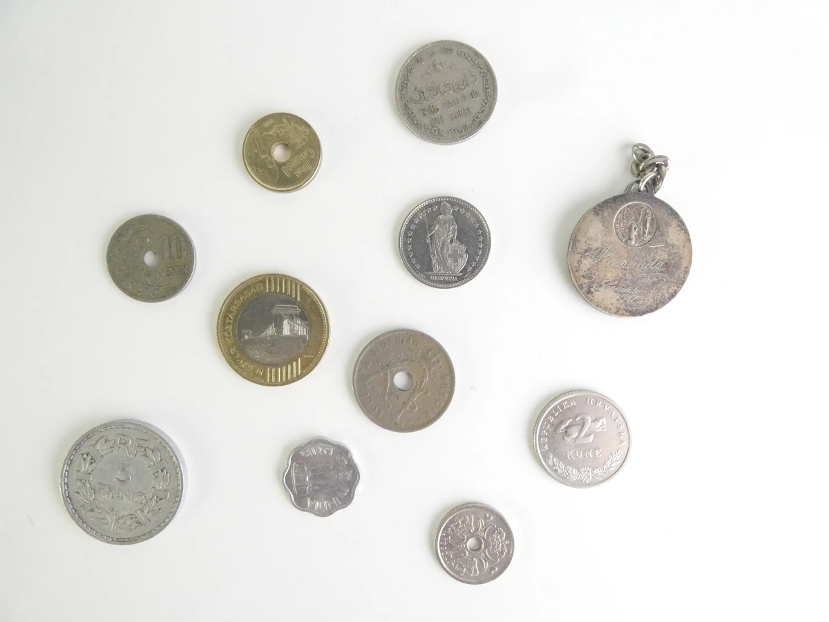 Verzameling oude munten en bankbiljetten uit diverse landen - foto 9