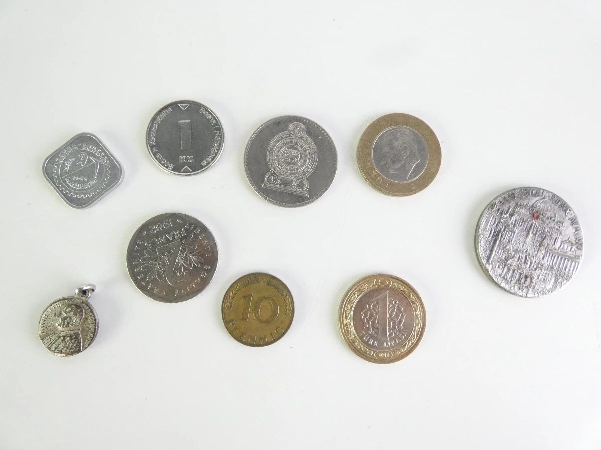 Verzameling oude munten en bankbiljetten uit diverse landen - foto 12