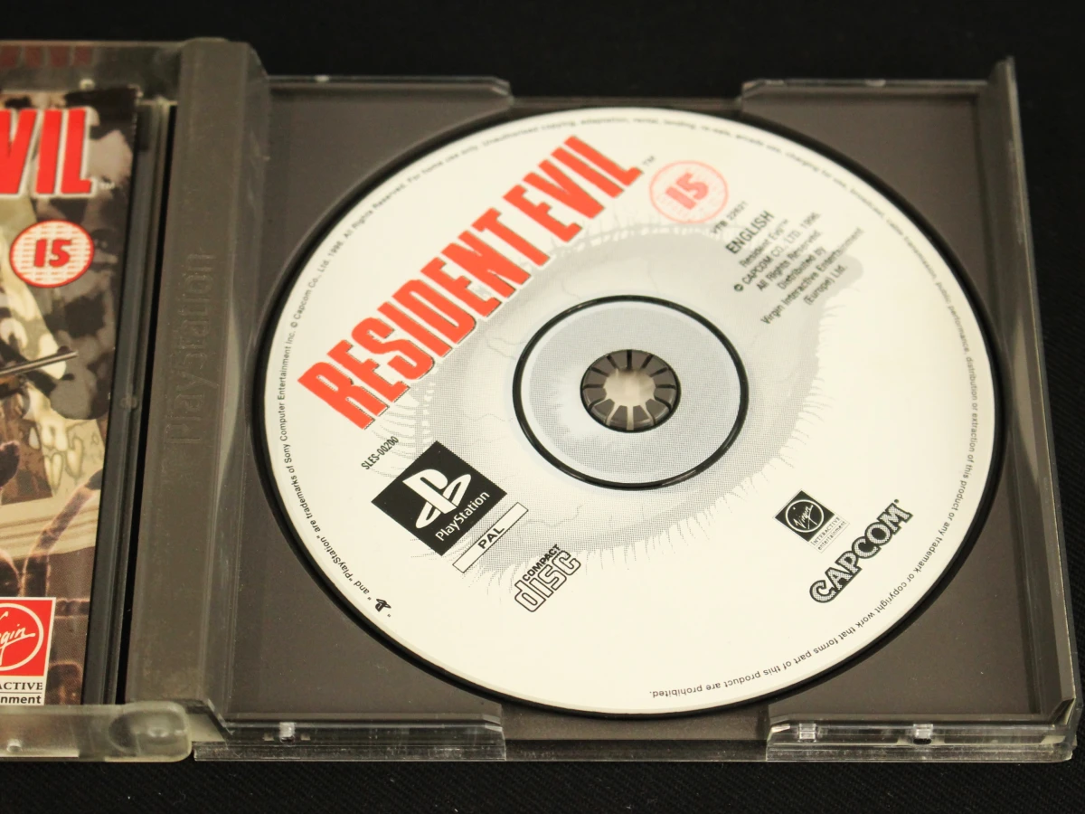 Resident Evil – Sony PlayStation 1 – PAL – Engelse versie – Compleet met handleiding - foto 4