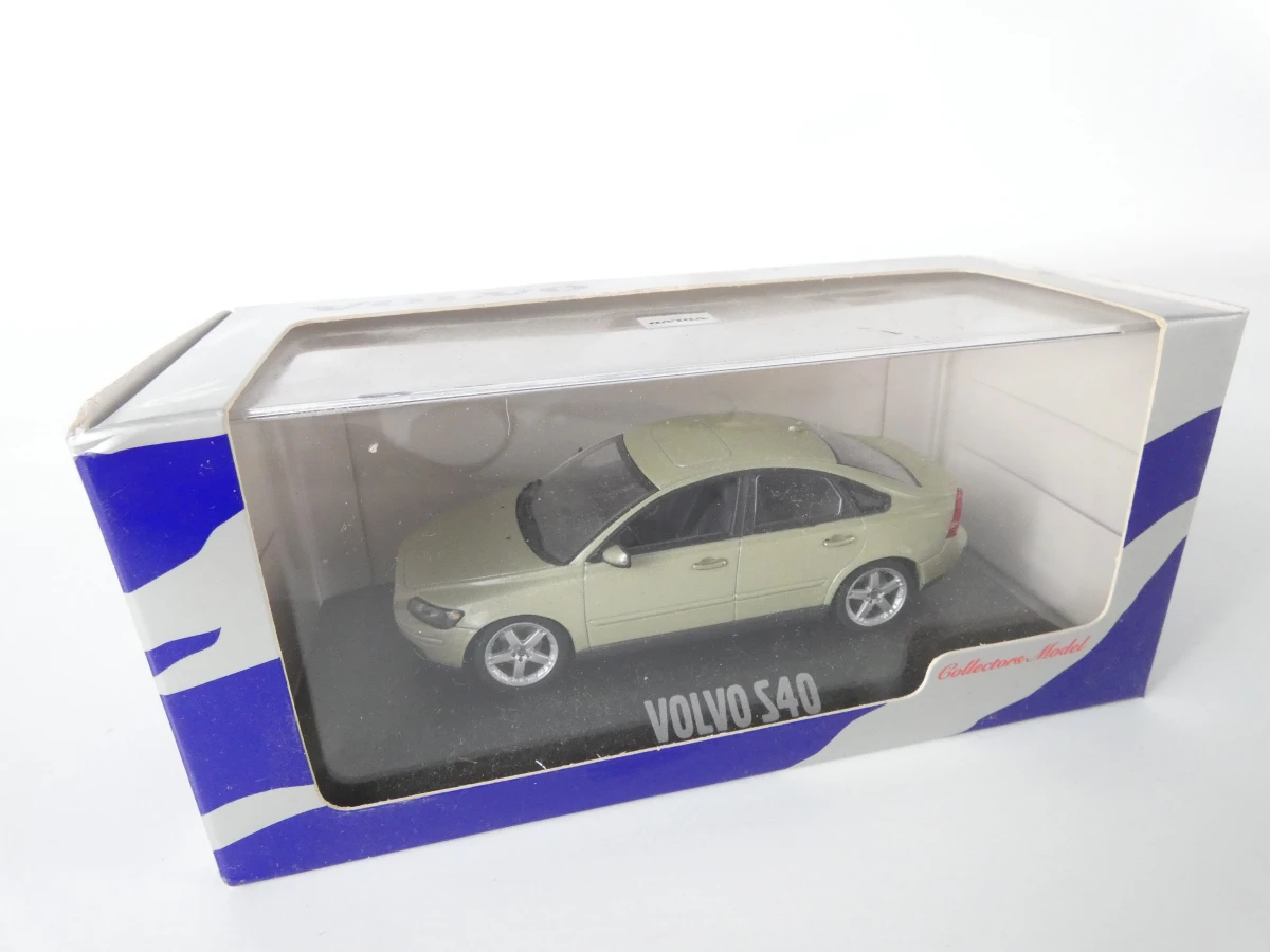 Set van 3 vintage Volvo modelauto's en 1 Volvo S40 schaalmodel - foto 8