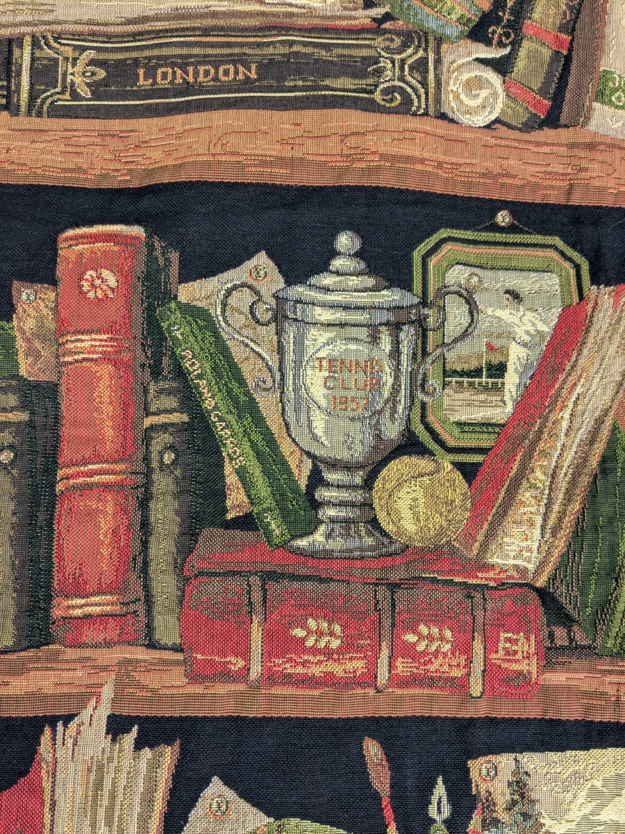 Mille Fleurs Tapestries – Wandtapijt met boekenmotief - foto 5
