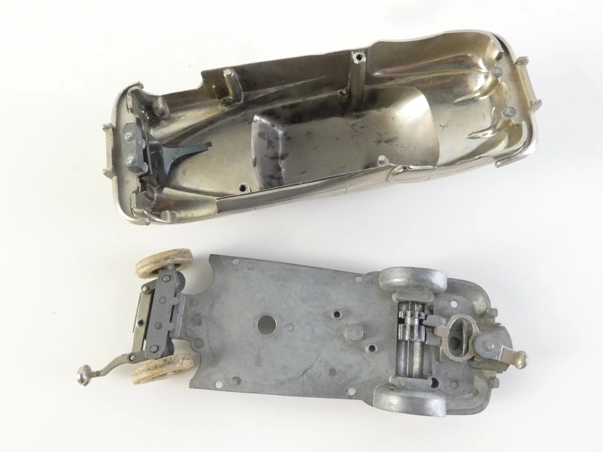 Prämeta Buick 405 (Late 40s/50s) – Losse Onderdelen / Leeg Karkas - foto 7
