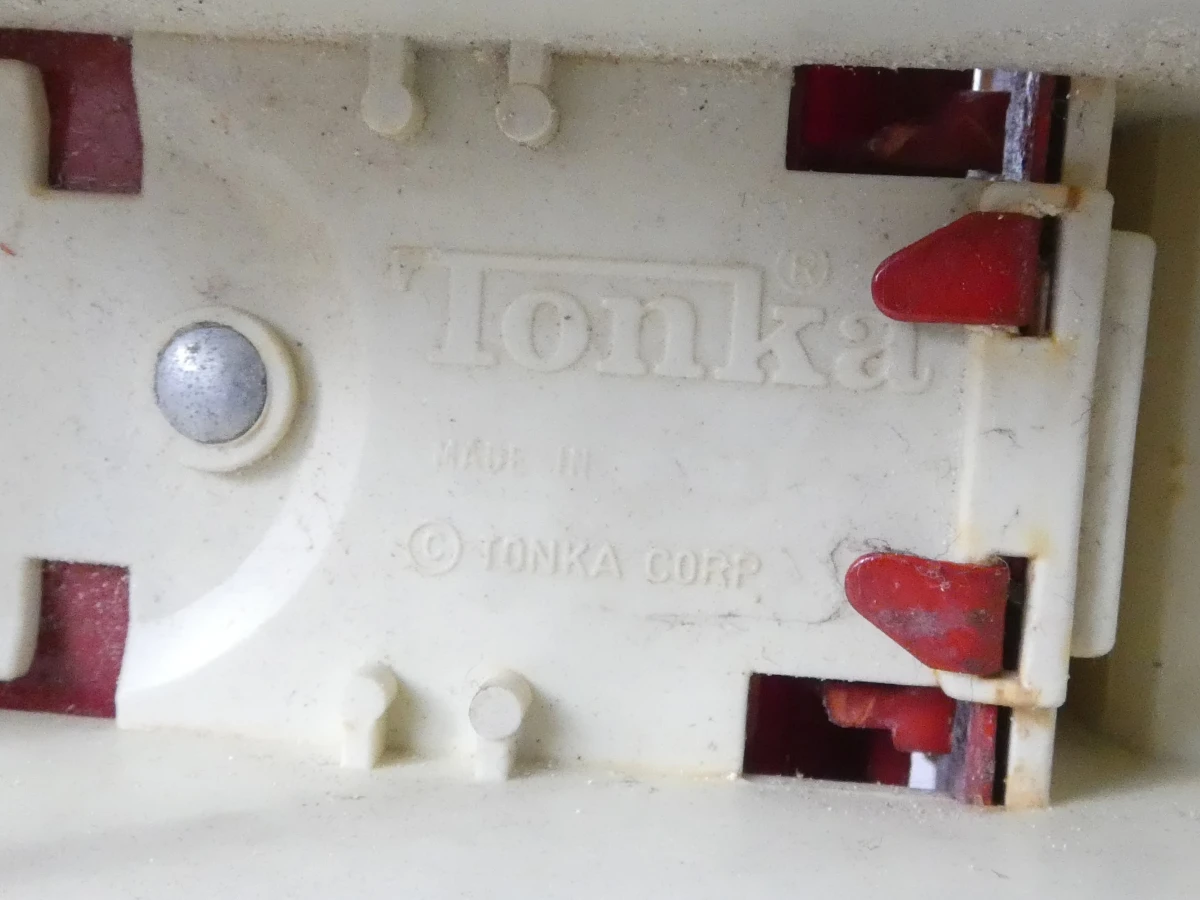 Set vintage Tonka speelgoed vrachtwagens en voertuigen - foto 16