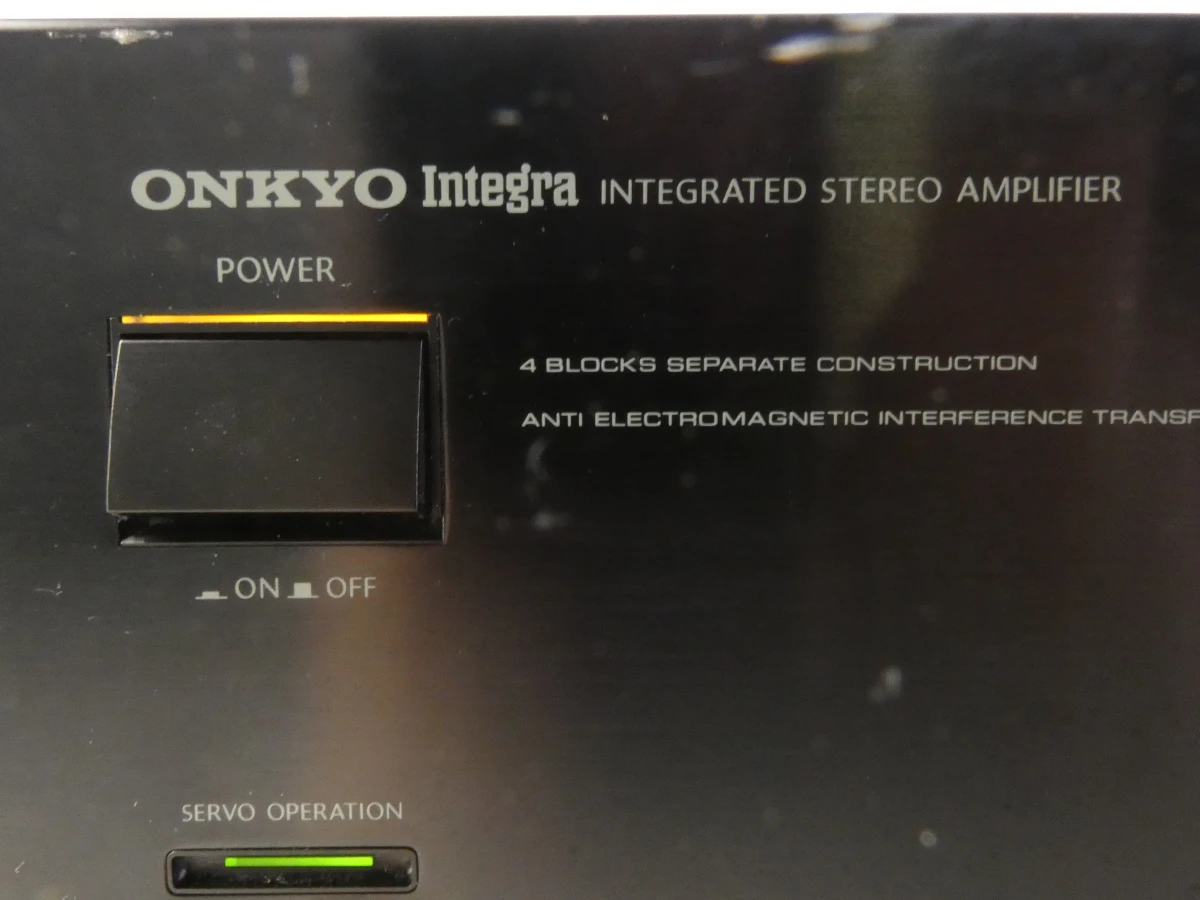 Onkyo Integra A-8700 stereo versterker - foto 2