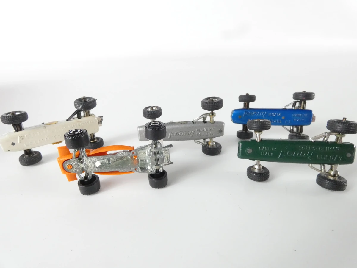 Set vintage miniatuur raceauto's met opbergkoffer - foto 11