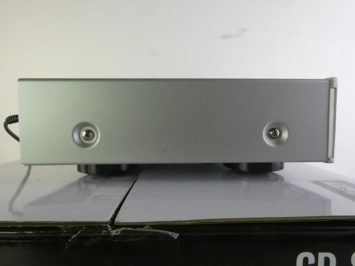 Yamaha CD-S303 - Hoogwaardige Hifi CD-Speler met USB (Zilver) - foto 8