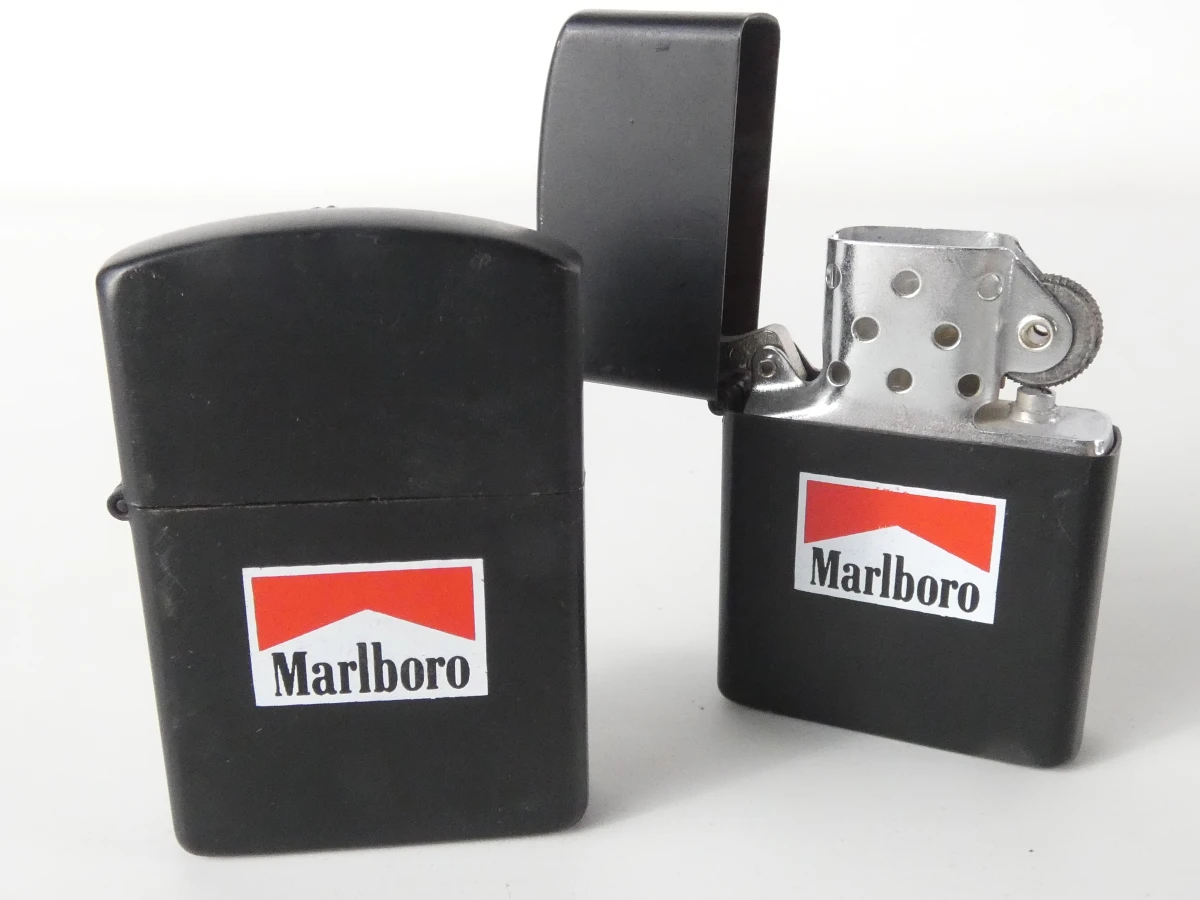 Uitgebreide vintage collectie aanstekers - diverse merken en bijzondere modellen - foto 16