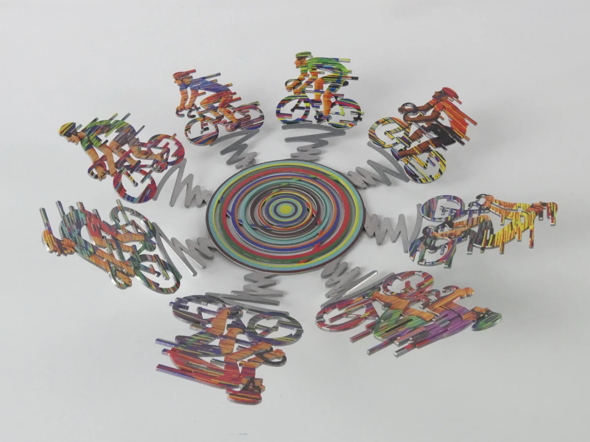 Cyclists Bowl - metalen wielrenners kunstwerk - Gerstein DESIGN - foto 2