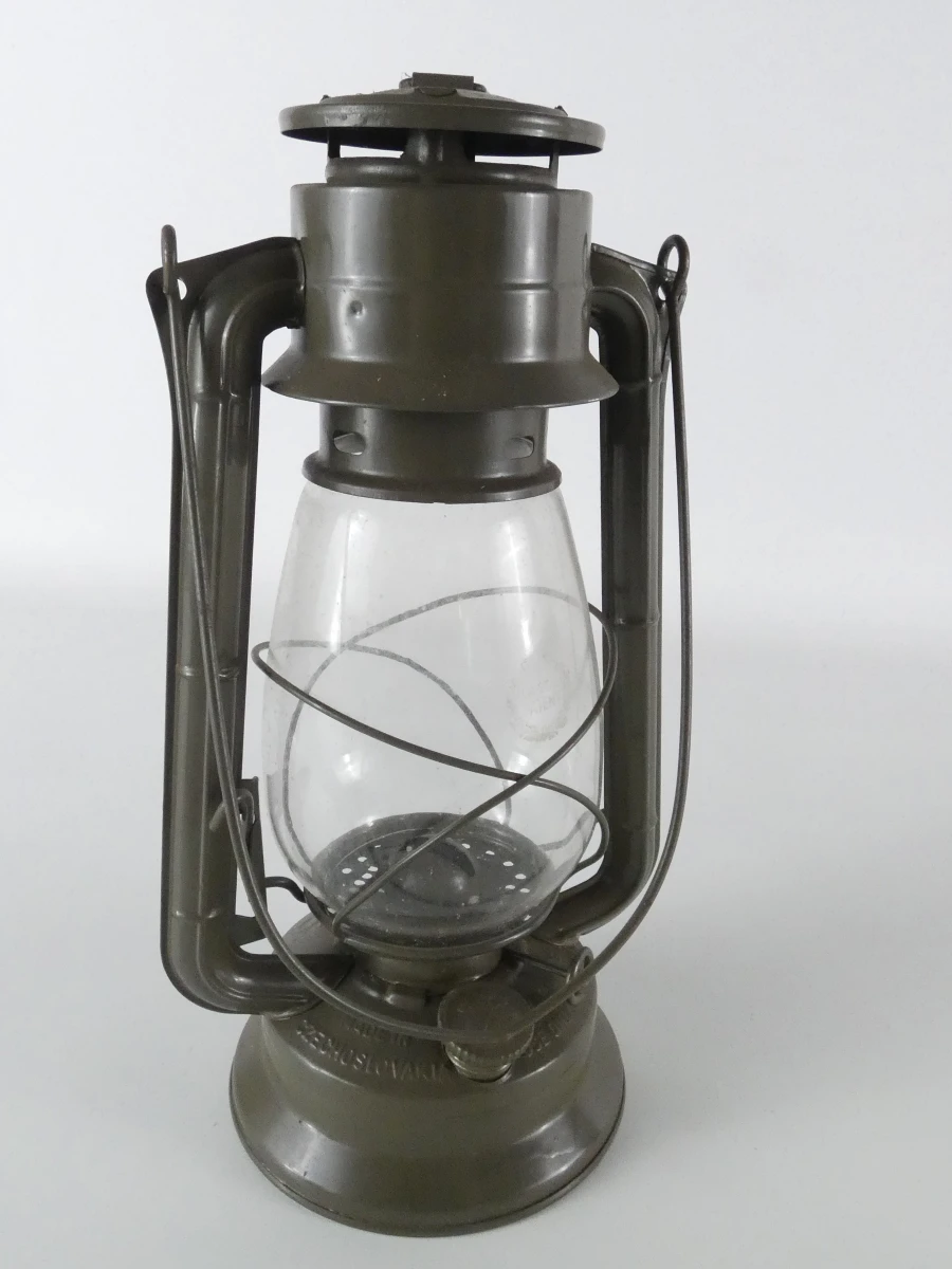 Set van 3 Vintage Lantaarns: 2x Meva 865 Stormlamp & 1x Messing Seinlamp / Carbidlamp - foto 11
