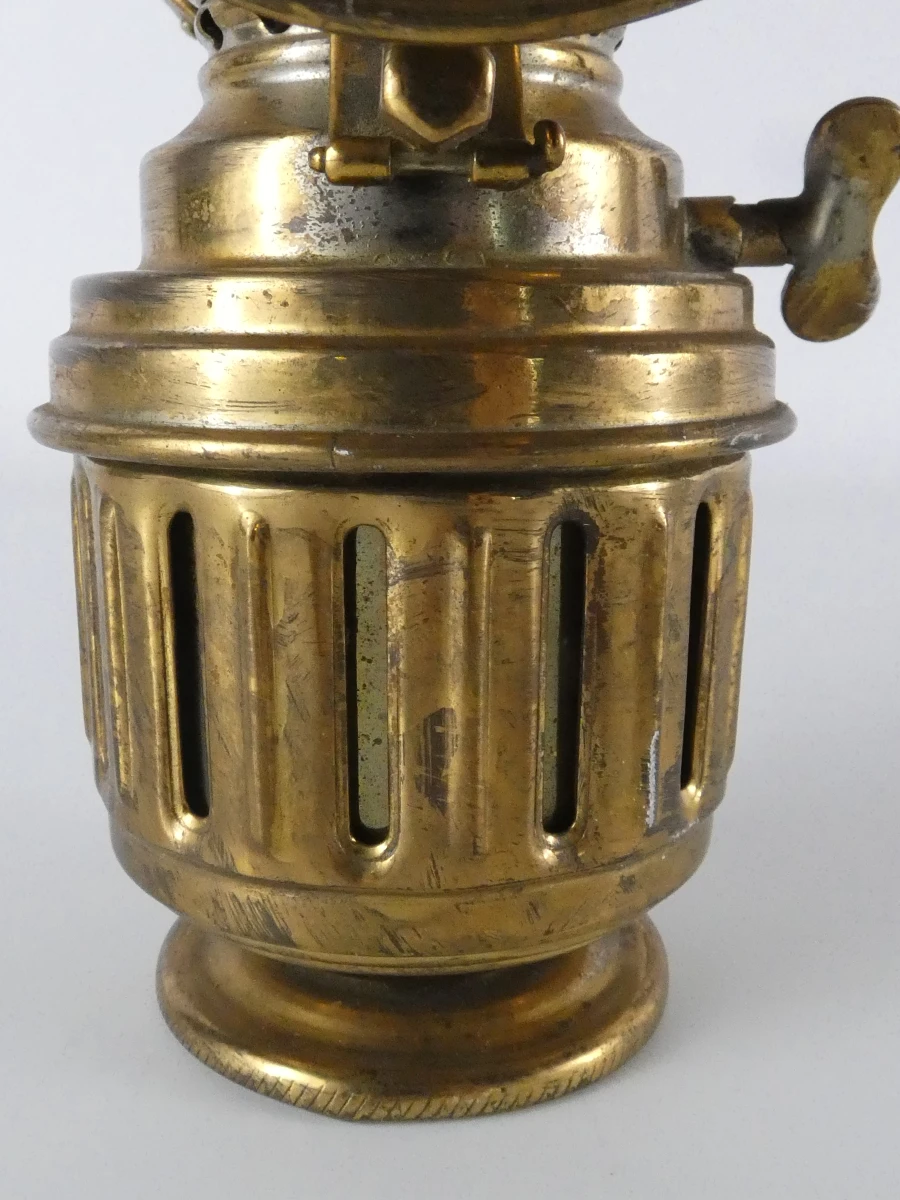 Set van 3 Vintage Lantaarns: 2x Meva 865 Stormlamp & 1x Messing Seinlamp / Carbidlamp - foto 15
