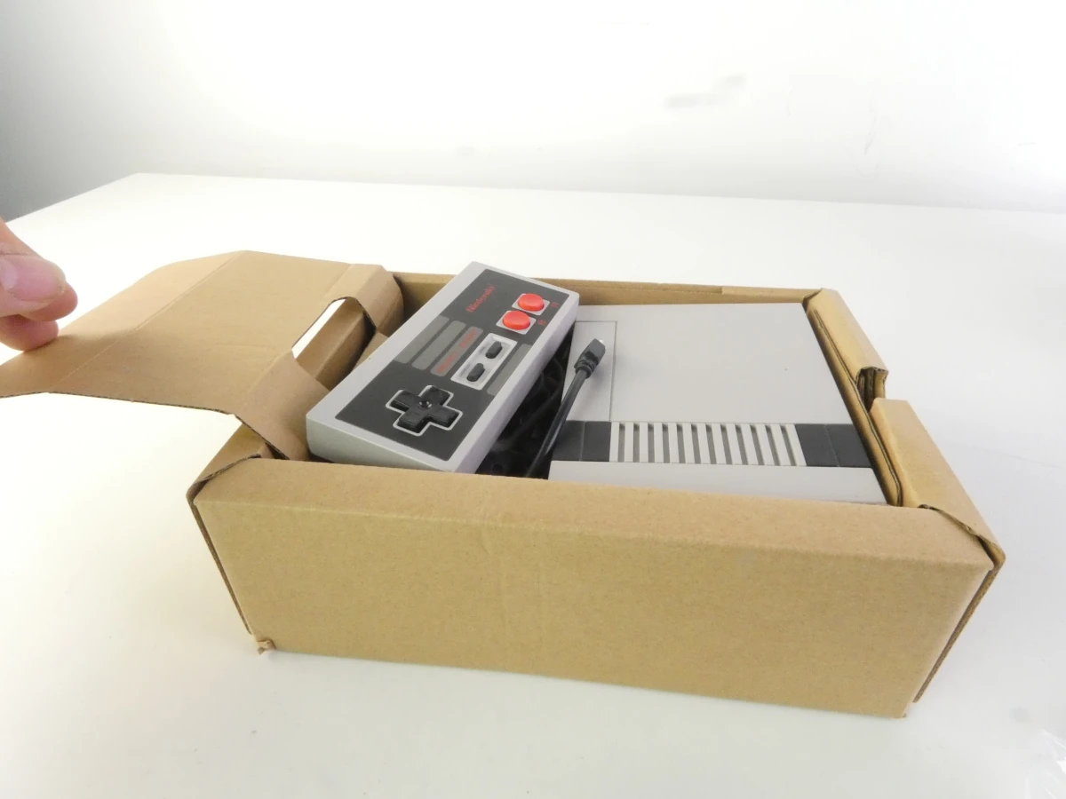 Nintendo Classic Mini Entertainment System met controller in doos - foto 15