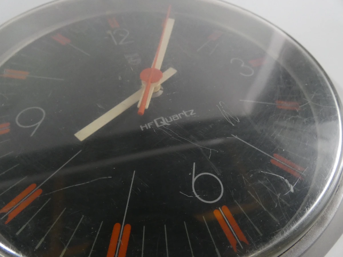Partij van 14 vintage wekkerklokken + Philips wandklok - foto 17