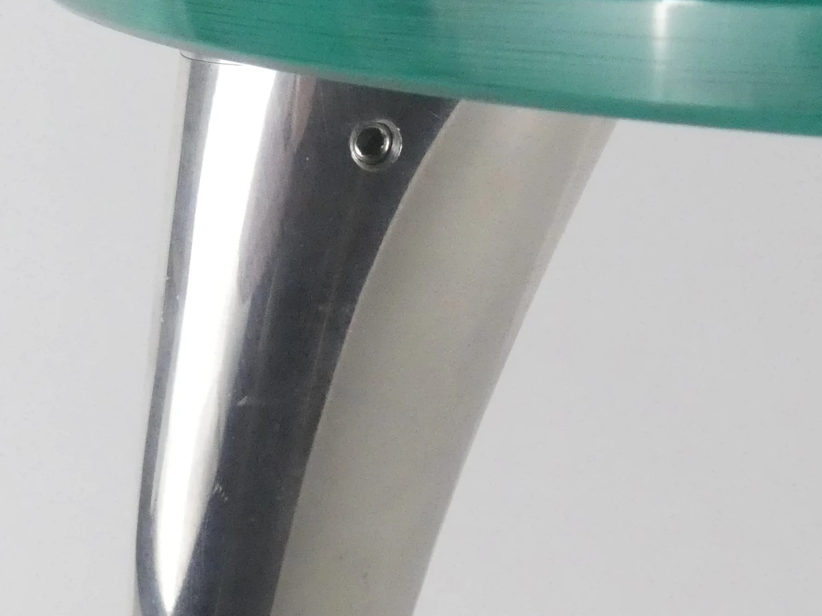 Postmoderne design-bijzettafel met glazen blad en aluminium - foto 7