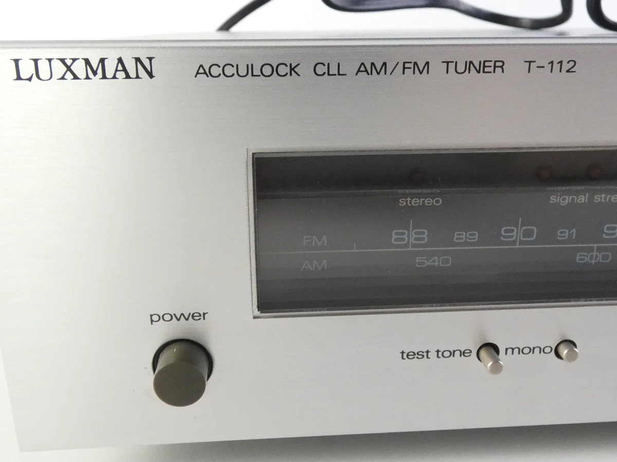 Vintage Luxman T-112 Acculock CLL AM/FM stereotuner - Japan - foto 2