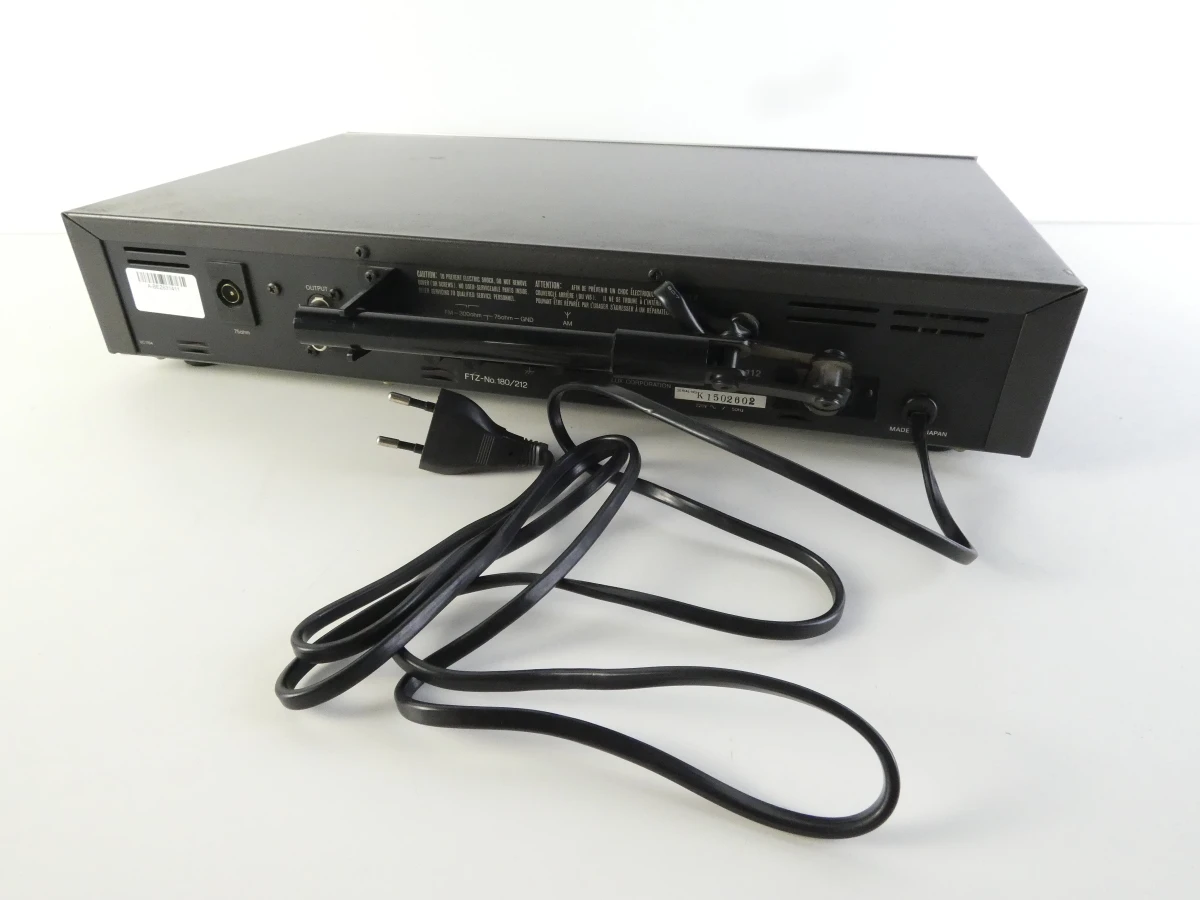 Vintage Luxman T-112 Acculock CLL AM/FM stereotuner - Japan - foto 6