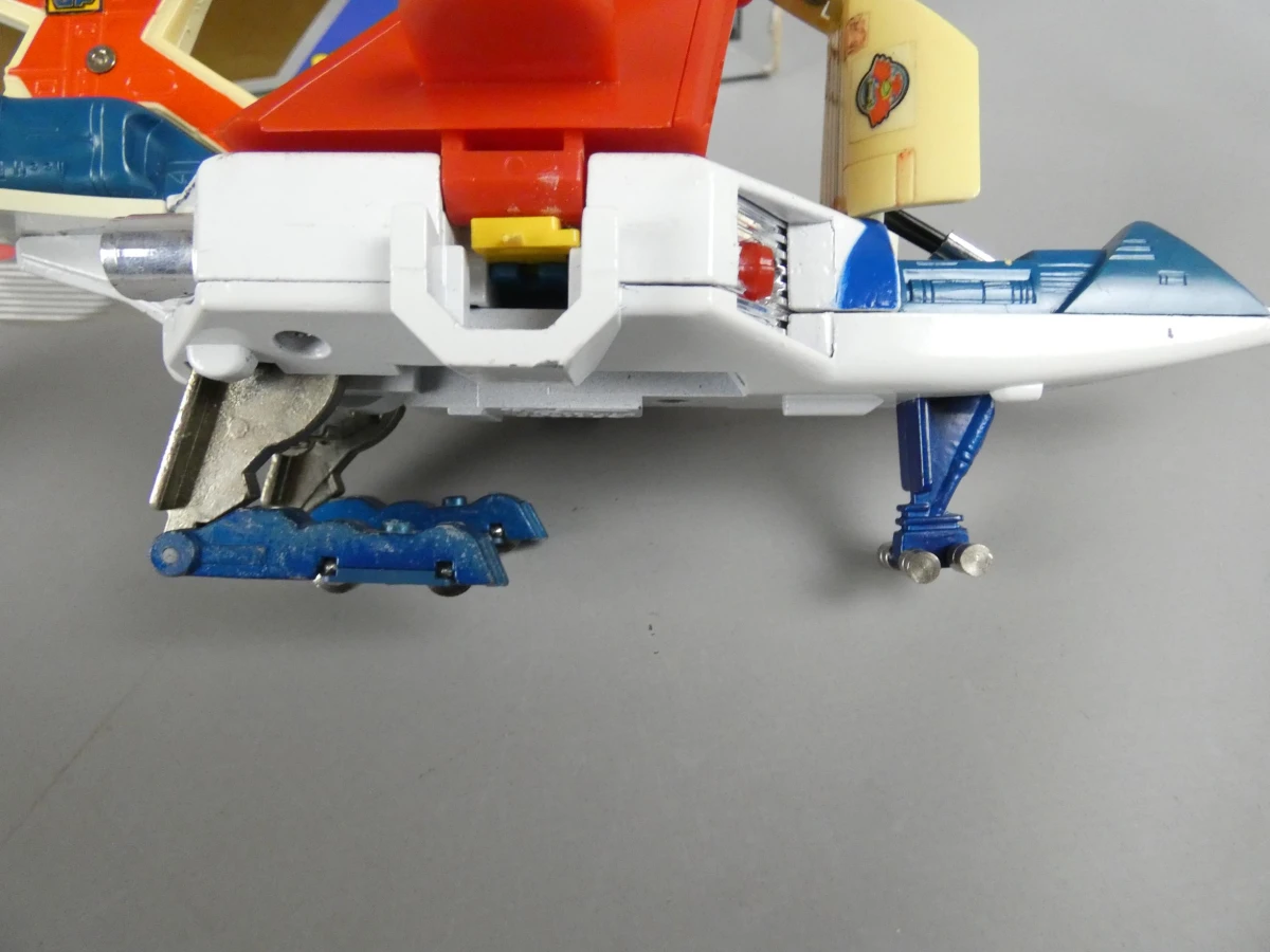 Battle of the planets reuze feniks - foto 6