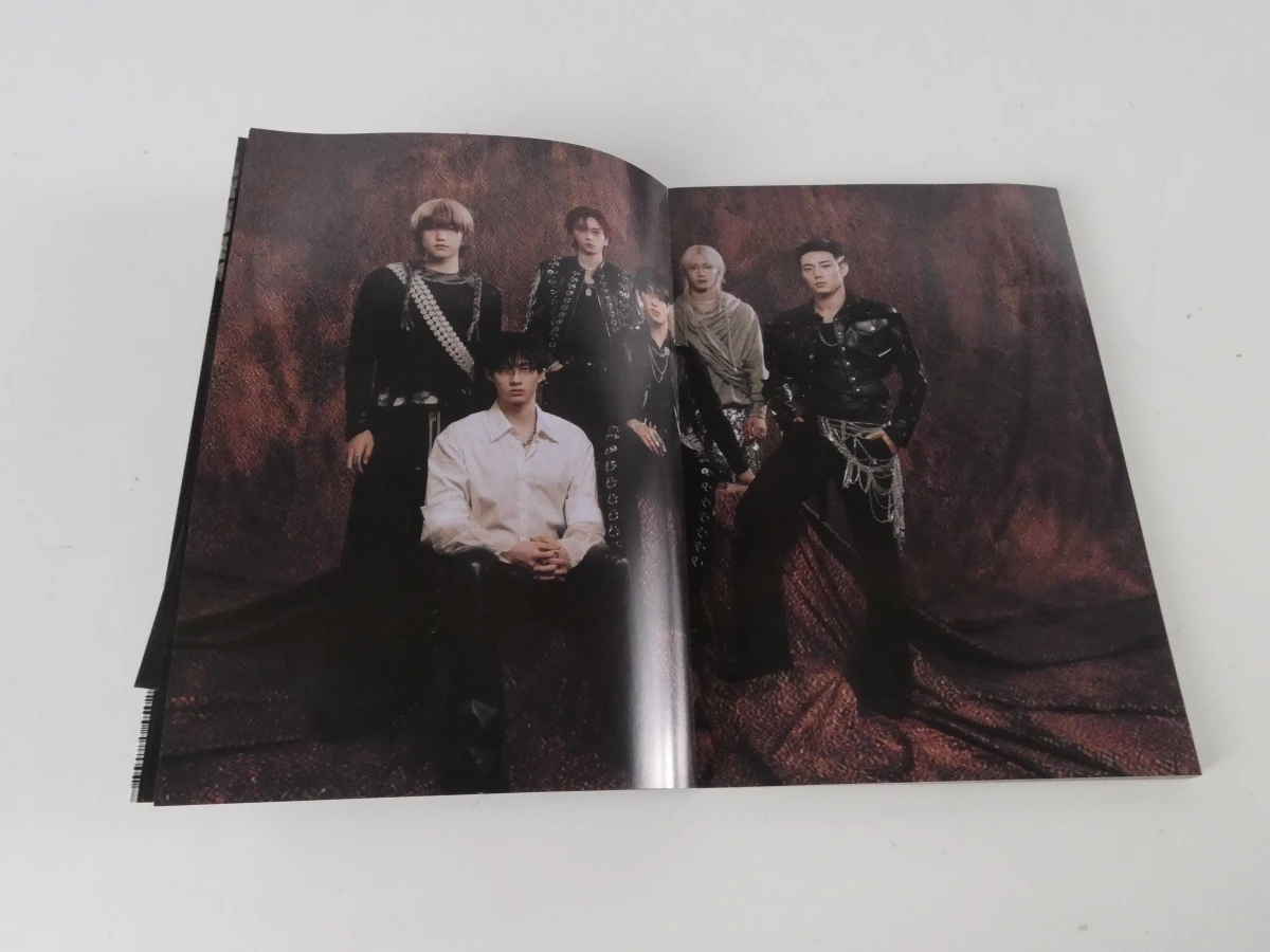 K-pop CD boxsets met boekjes en fotokaarten - foto 19